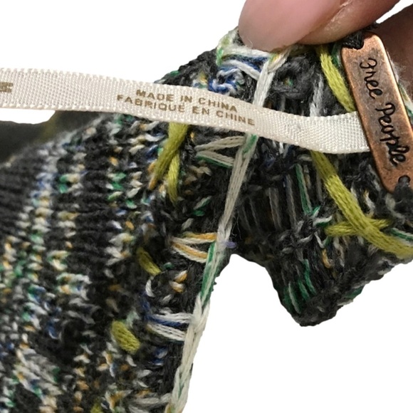 Free People Mayan Sunburst Short Sleeve Sweater cow neck size M - Picture 6 of 7